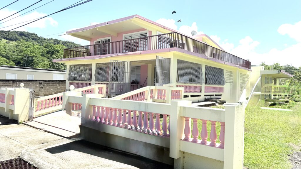 Las Calderonas, Ceiba P.R. 00735